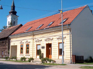 Narodna knjižnica i čitaonica Sunja